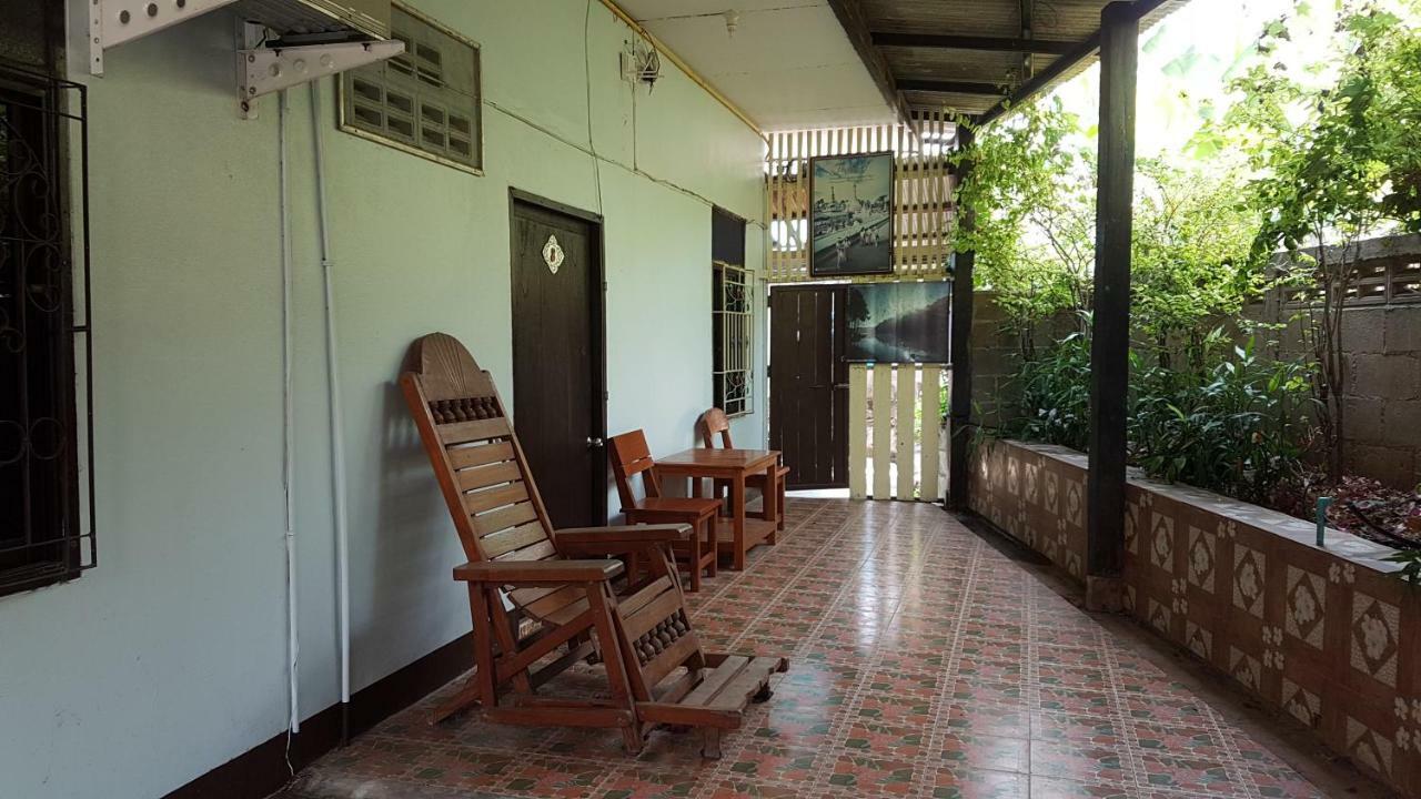 Boondee House Hotel Mae Hong Son Exterior photo
