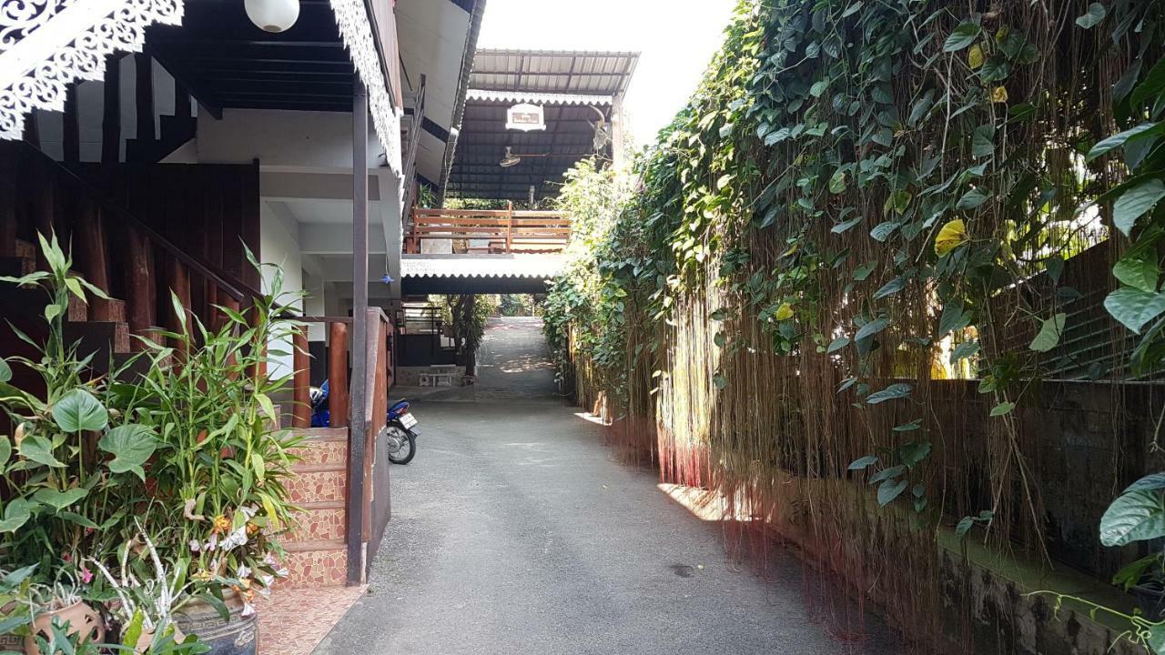 Boondee House Hotel Mae Hong Son Exterior photo
